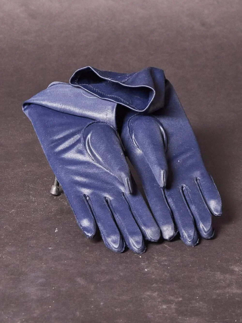 1950s Van Roalte Navy Blue Nylon Mid Length Gloves
